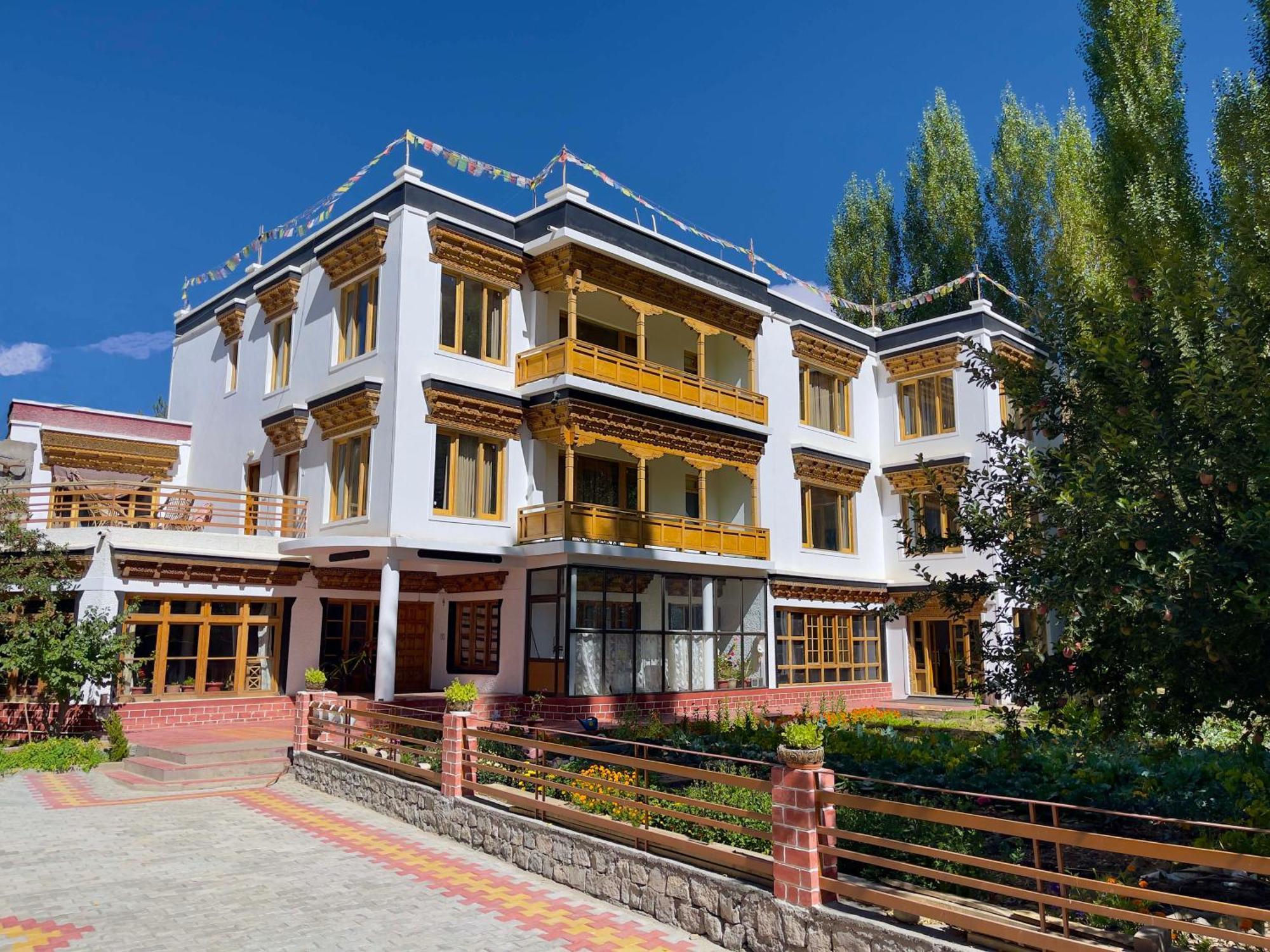 Hotel Rock Castle Residency Leh Exterior foto