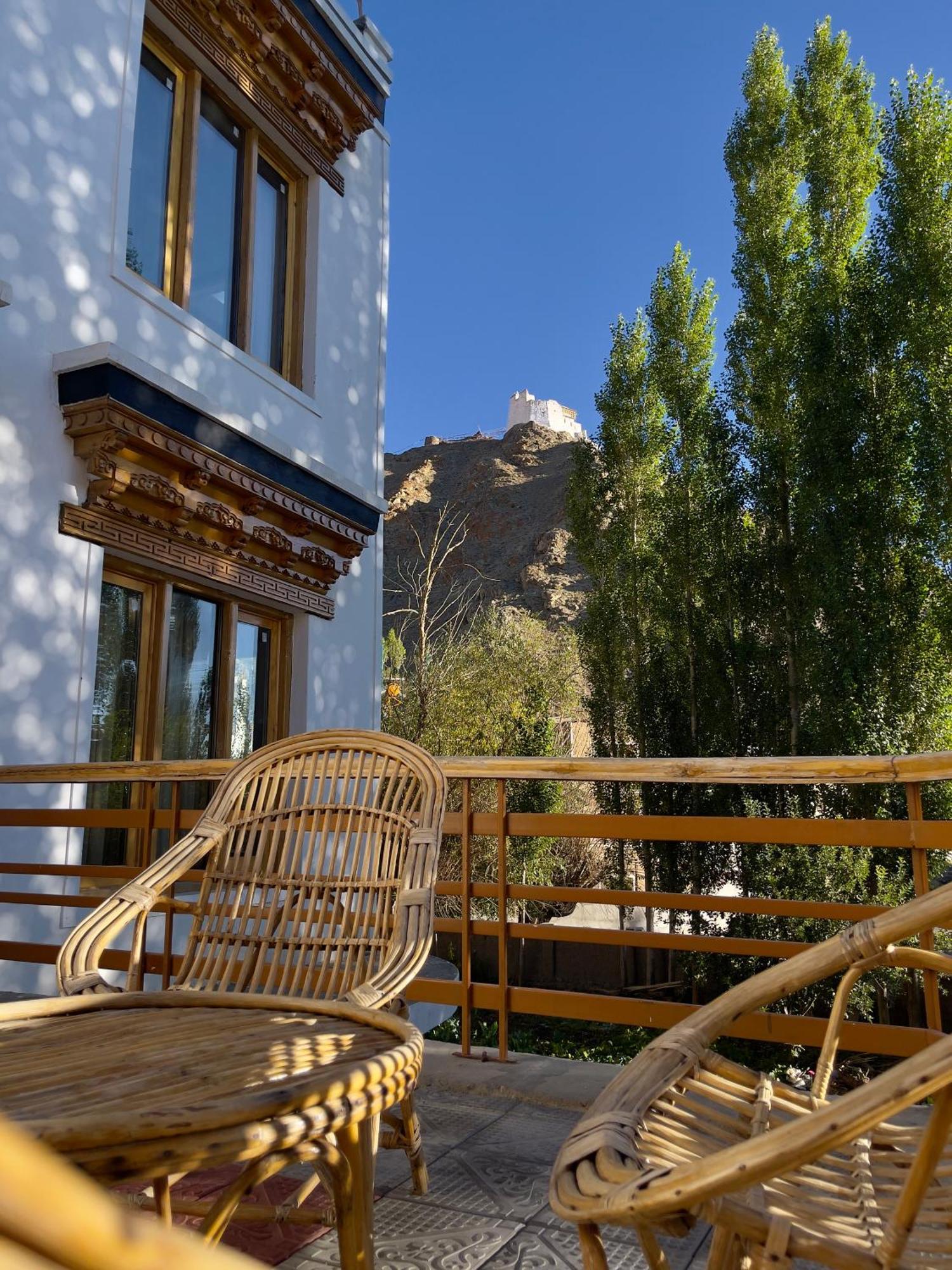 Hotel Rock Castle Residency Leh Exterior foto