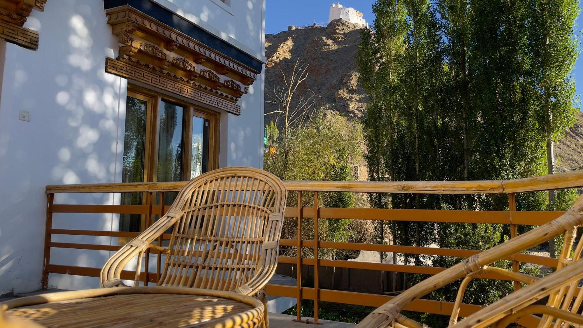 Hotel Rock Castle Residency Leh Exterior foto